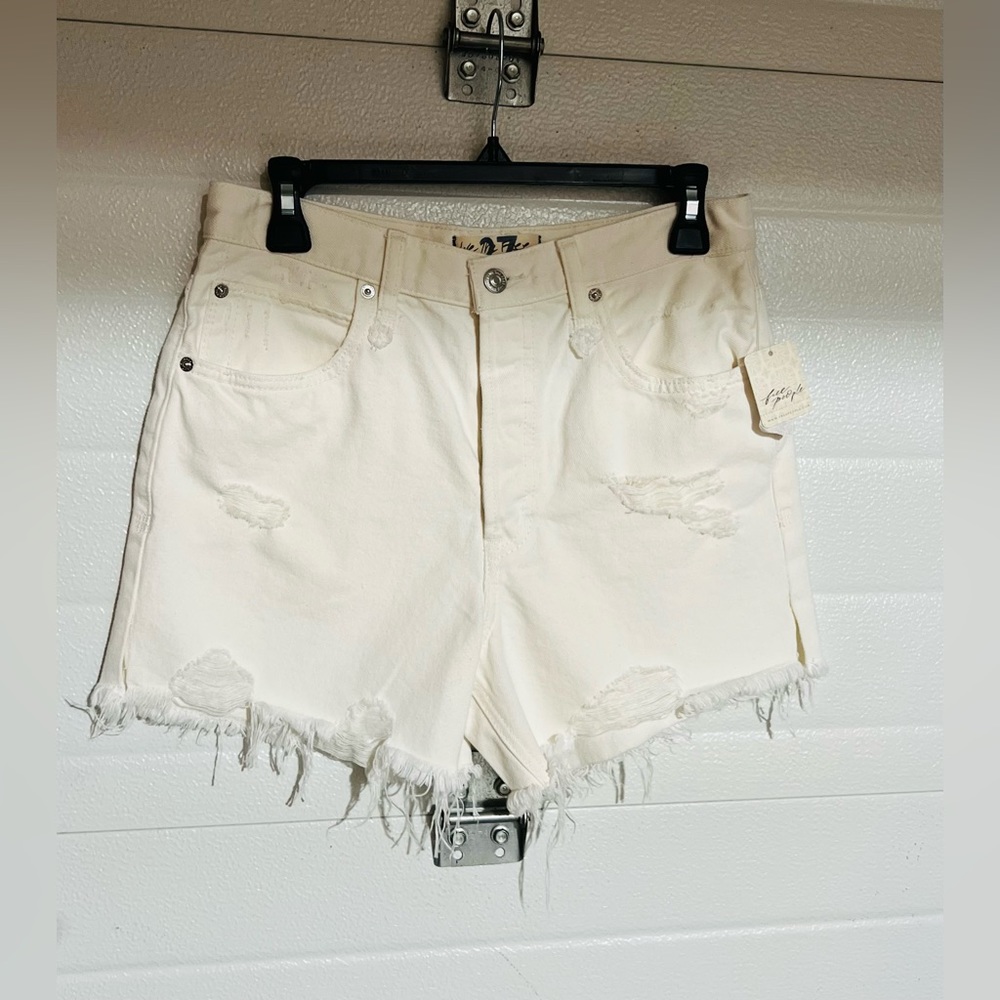 NWT！We The Free Free People Off White Button Fly Cut-Off Jean Shorts
